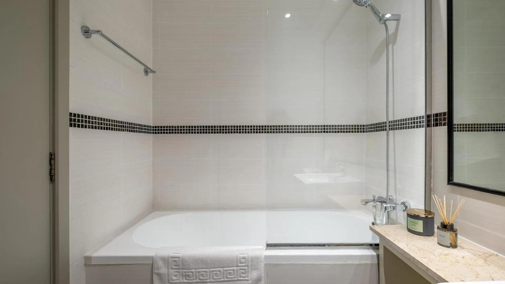 Lejlighed Modern Studio Near The Beach Dubai